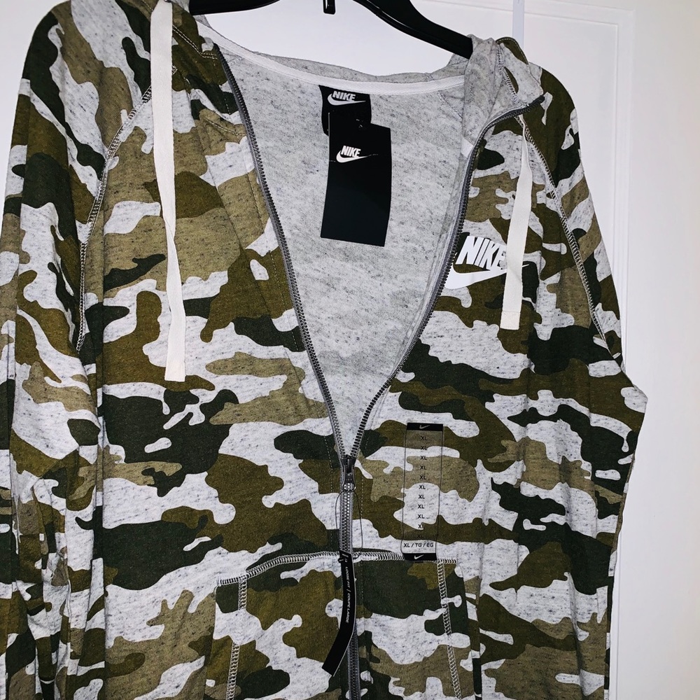Nike Camouflage Print Hoodie